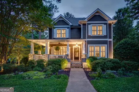 3349 Harris Dr, College Park, GA 30337