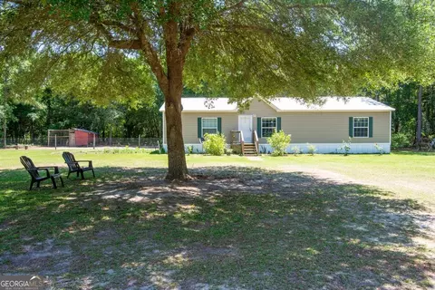 305 Rudolph Rd, Collins, GA 30421
