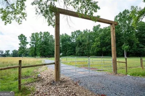 843 Erwin Hill Church Rd SE, Adairsville, GA 30103
