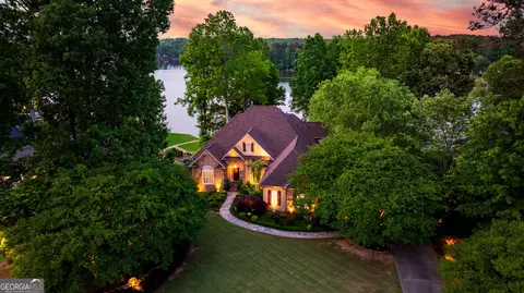 145 Peninsula Cir, Newnan, GA 30263