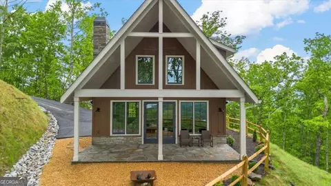 4205 Twiggs Rd, Young Harris, GA 30582