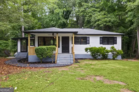 846 Macedonia Rd, Newnan, GA 30263