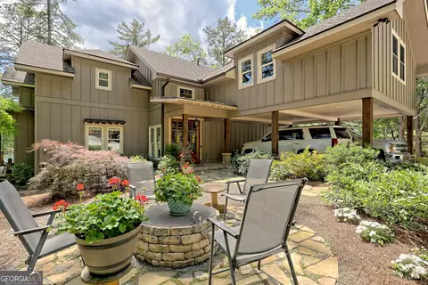 836 Presshaven Hill Rd, Lakemont, GA 30552