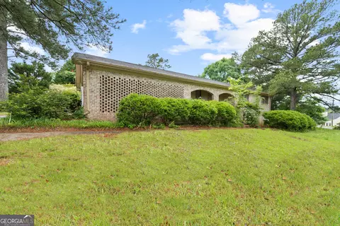 3198 Clairmont Ave, Macon, GA 31204