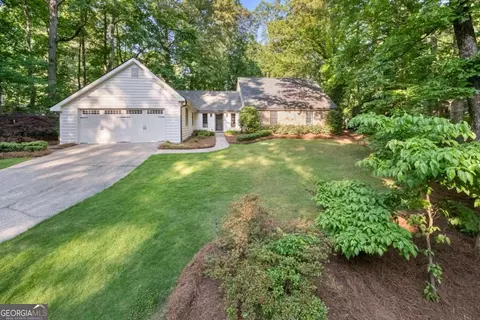 2641 Chimney Springs Dr, Marietta, GA 30062