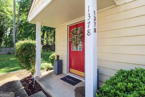 1378 Old Coach Rd #19, Marietta, GA 30008