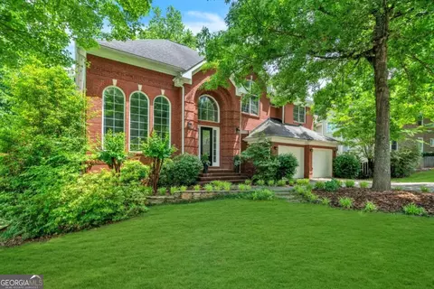 8515 Edwardton Dr, Roswell, GA 30076