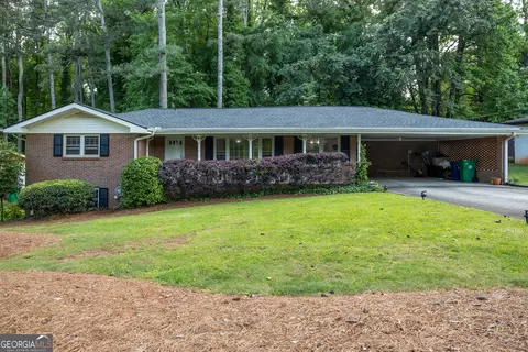 2604 Lucky Valley Dr, Tucker, GA 30084