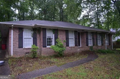3293 Misty Valley Dr, Macon, GA 31204