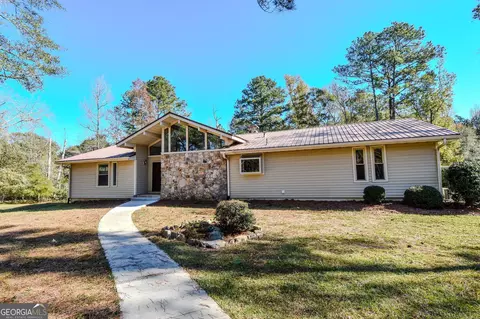 2138 Vaughn Rd, Griffin, GA 30224