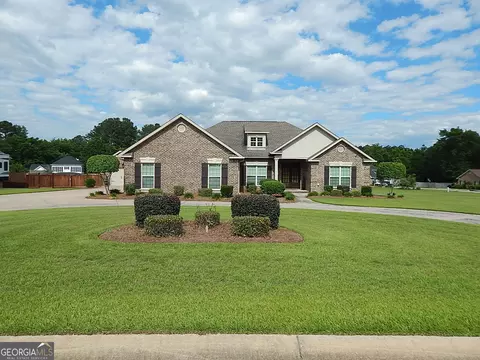 206 Tivoli Cir, Bonaire, GA 31005