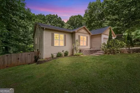 6020 Branden Hill Ln, Buford, GA 30518