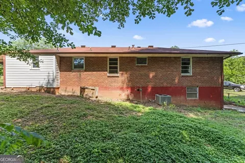 6355 Impala Cir, Morrow, GA 30260 photo 3