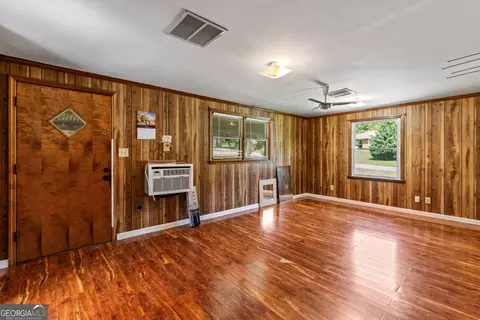 6355 Impala Cir, Morrow, GA 30260 photo 9