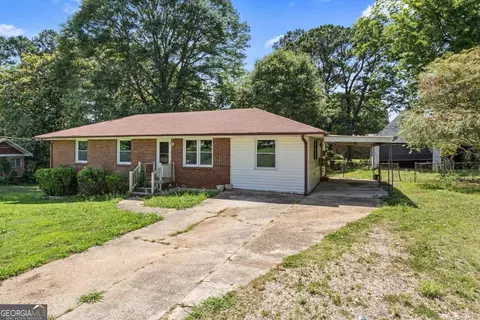 6355 Impala Cir, Morrow, GA 30260 photo 2
