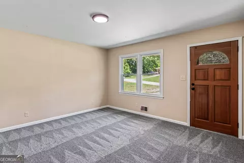 6355 Impala Cir, Morrow, GA 30260 photo 6