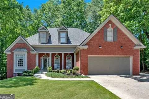 5717 Overlook Cir, Powder Springs, GA 30127