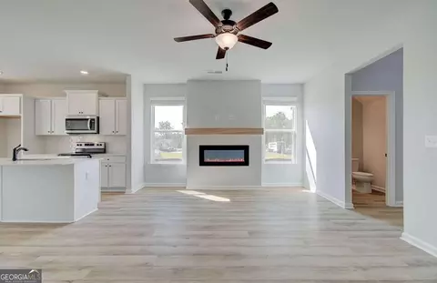 230 Tulip Dr, Covington, GA 30016 photo 8