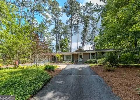 829 Dogwood Cir, Macon, GA 31210