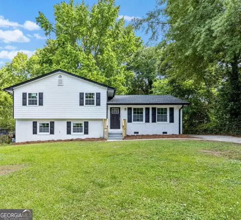 723 S Nottingham Rd, Jonesboro, GA 30236