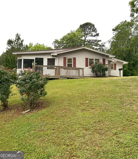 2930 Broome Rd, Gainesville, GA 30507