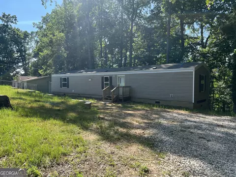 249 Country Club Trl, Toccoa, GA 30577