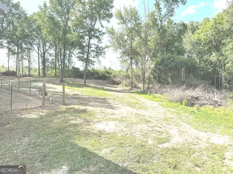 269 Matts Dr, Dublin, GA 31021 photo 3
