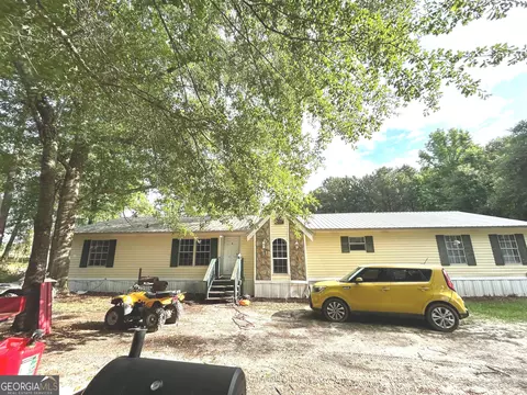 269 Matts Dr, Dublin, GA 31021 photo 4
