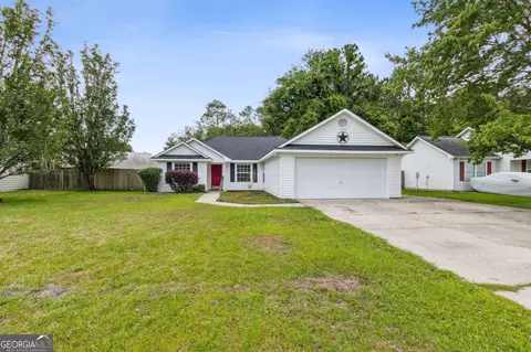 108 Lake Pines Dr, Kingsland, GA 31548