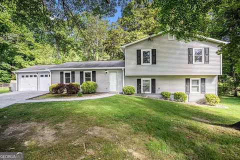 2977 Park Ln, Snellville, GA 30078