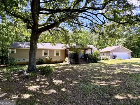 916 Patton Rd, Griffin, GA 30224