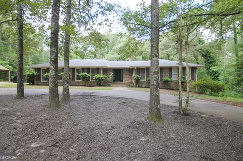 102 Nancy Pl, Bonaire, GA 31005