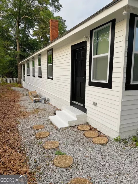 30 N Broad St, Porterdale, GA 30014 photo 3