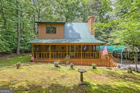 354 Holly Cove Cir, Blairsville, GA 30512