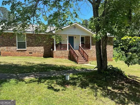 19 Sunrise Cir, Carrollton, GA 30117