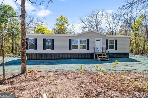 125 Ohoopee River Dr, Glennville, GA 30427
