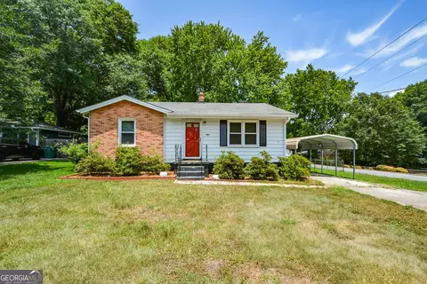 961 Sharon Cir SE, Smyrna, GA 30080