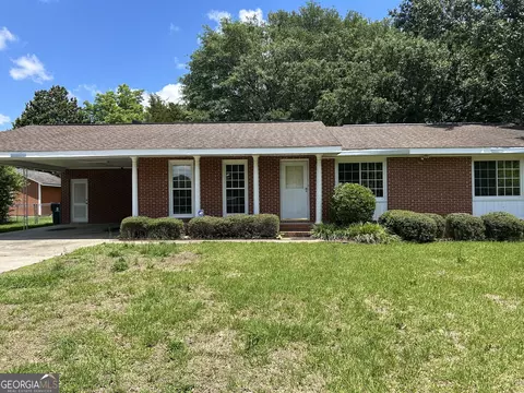 106 Ridgeland Dr, Warner Robins, GA 31093
