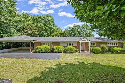 187 Sunrise Cir, Cornelia, GA 30531