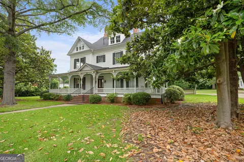 311 S Harris St, Sandersville, GA 31082