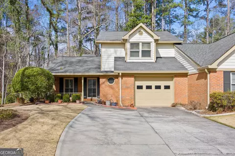6 Dover Trl, Peachtree City, GA 30269