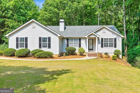 85 Riverside Ct, Sharpsburg, GA 30277
