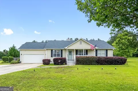 111 Royal Ln, Gray, GA 31032