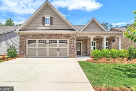 110 Greenleaf Pass, Sharpsburg, GA 30277