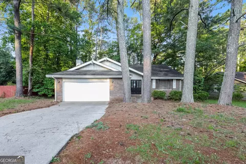 826 Duke Ct, Jonesboro, GA 30238