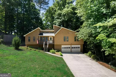423 Julie Anne Way, Woodstock, GA 30188