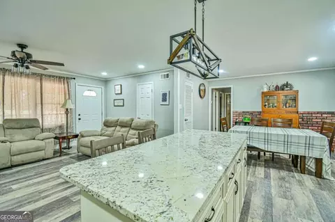 803 S Red Rock Rd, Toccoa, GA 30577 photo 11