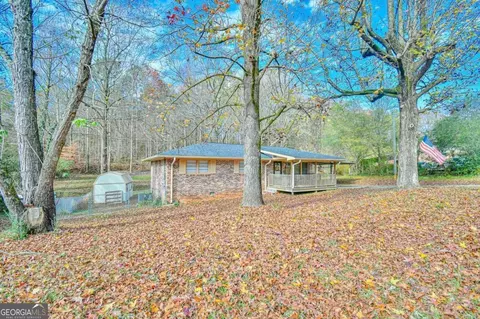 803 S Red Rock Rd, Toccoa, GA 30577 photo 4