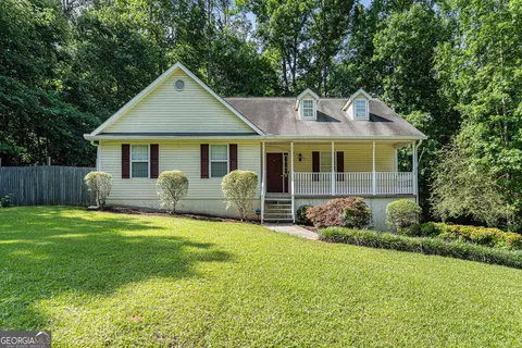 6 Glen Cannon Trl, Newnan, GA 30265