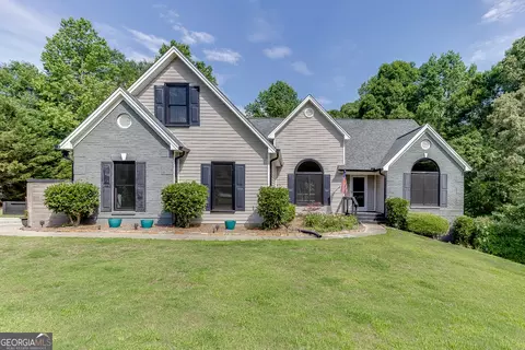 25 Davenport Rd, Braselton, GA 30517